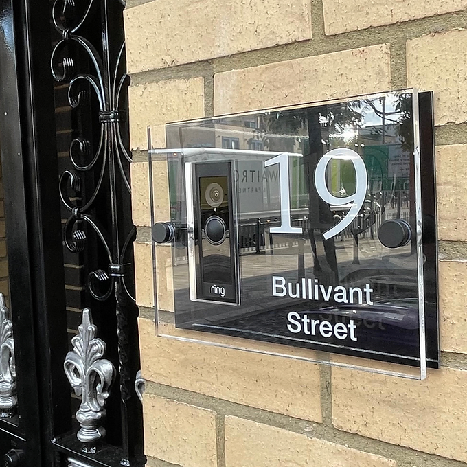 Ring 2 PRO Hard Wired Doorbell house number sign