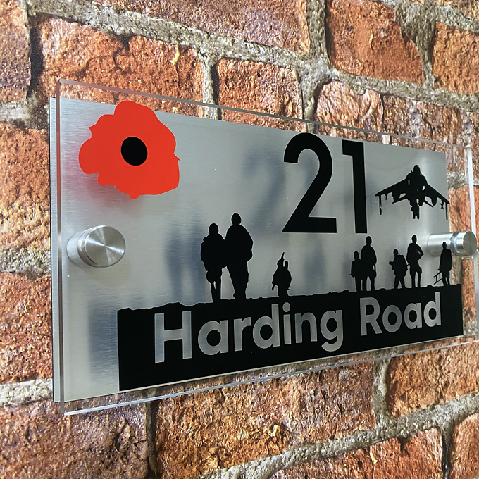 'Heros' house sign