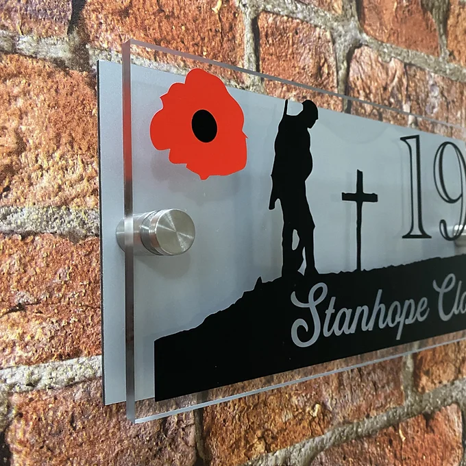 'Lone Soldier' house sign plaque