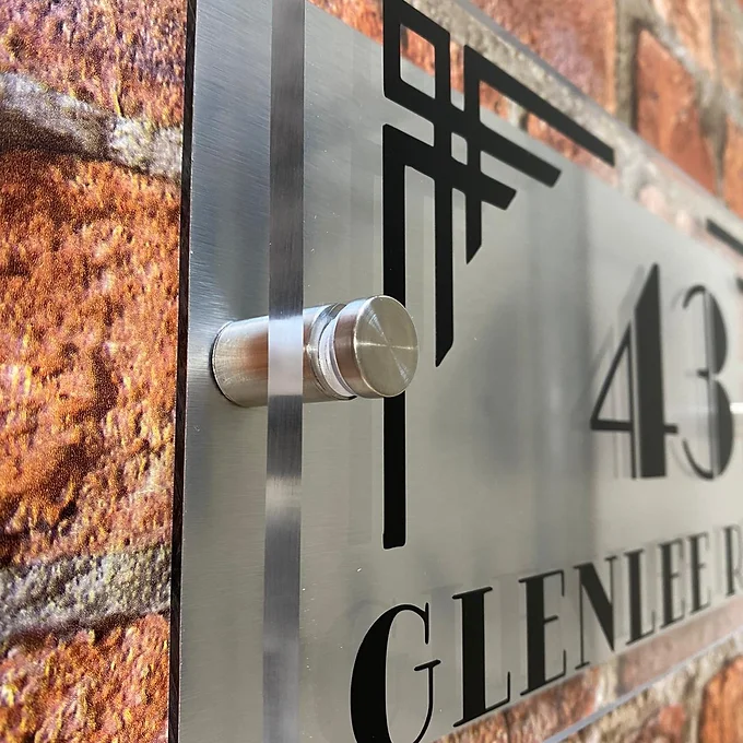 'Art Deco' house sign number