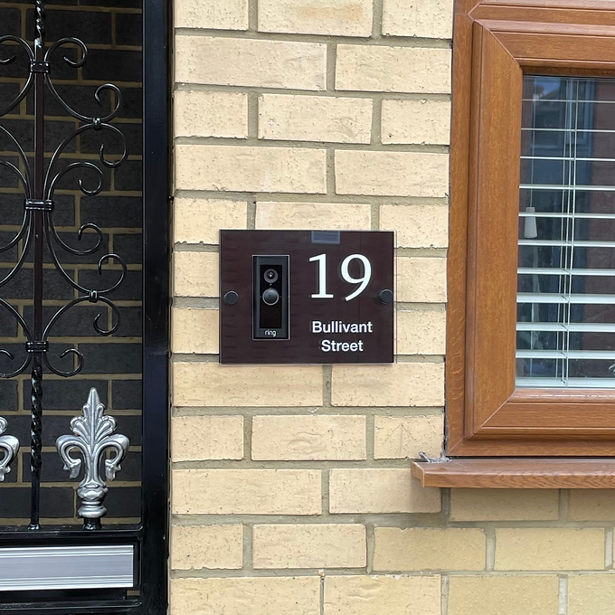 Ring 2 PRO Hard Wired Doorbell house number sign
